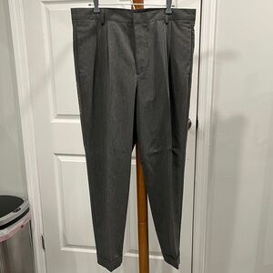 New Mens Dockers Grey Gabardine Pleated Trousers size 38 x 30
